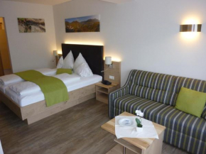 Отель Gasthof Goldenes Schiff  Шпиц